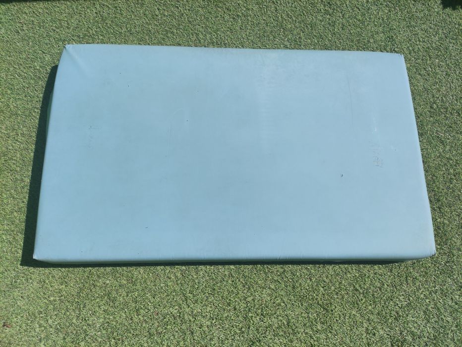 Colchão azul de espuma