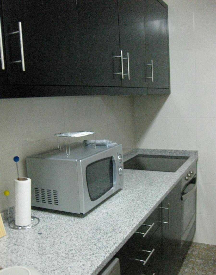 Quarto duplo / 2 pessoas a 2 minutos do ISEP e Pólo U. - Só estudantes