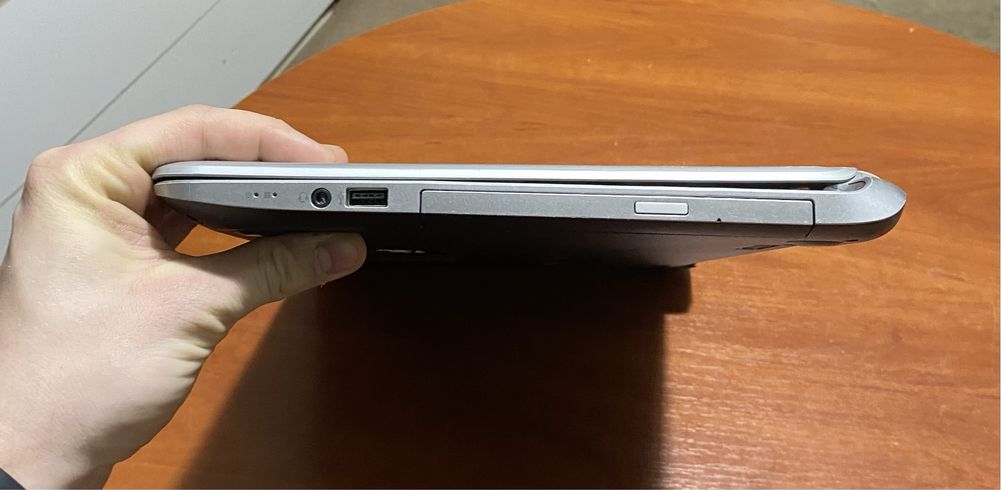 Ноутбук HP 15-n038so 15.6"/ 4GB RAM/1TB HDD/ на запчастини! N2422