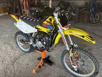 Suzuki rm 85 cross