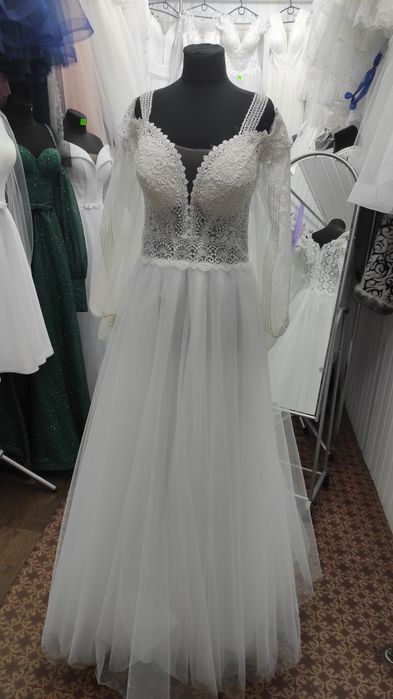 Весільні сукні від 1.500