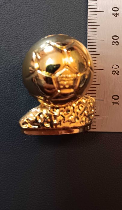 Replicas troféus  bola ouro, liga europa, liga campeões e europeu