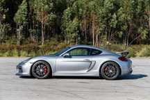 Porsche Cayman GT4
