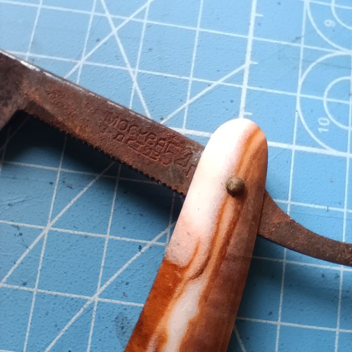 Бритва, опасна старая бритва