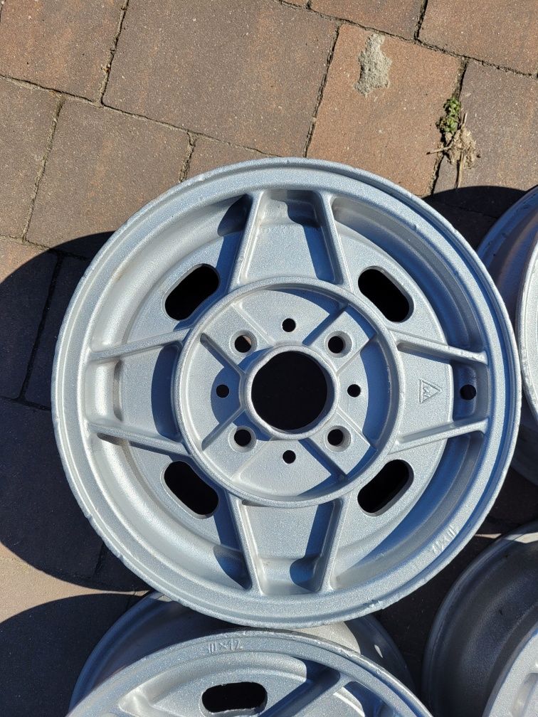 Felgi aluminiowe 12" Fiat 126p Maluch alufelgi