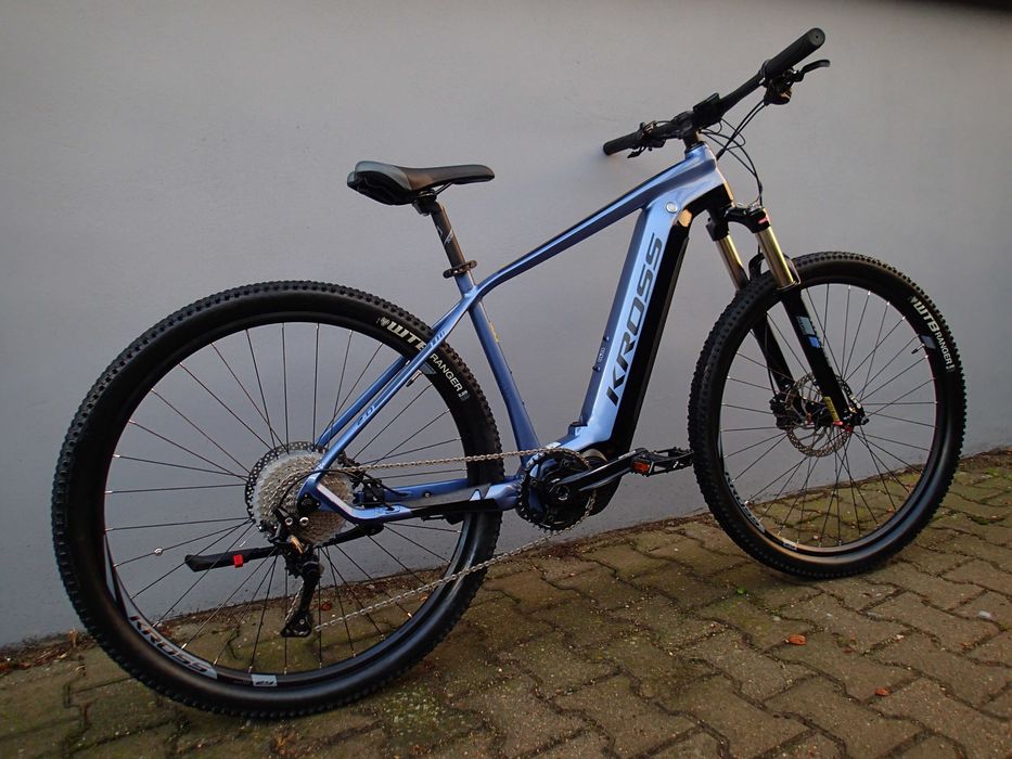 Rower MTB elektryczny e-bike KROSS LEVEL BOOST rozmiar M - powystawowy