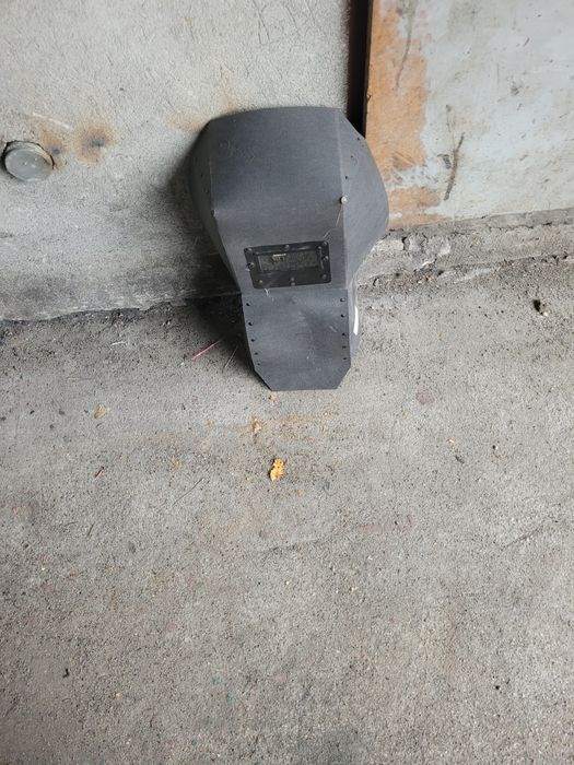 Tarcza spawalnicza oraz przyłbica