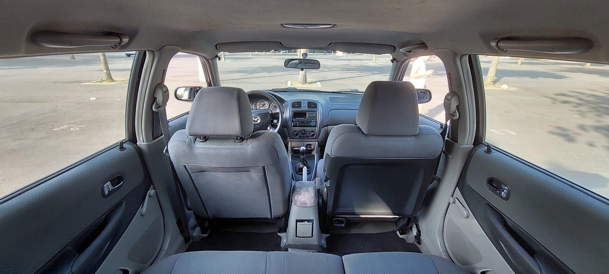 Mazda 323f de 2002