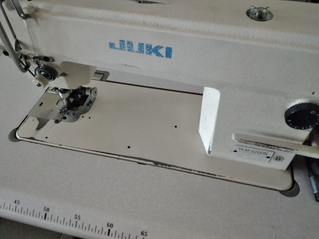 JUKI DLM-5200N odkrawacz stebnówka z odkrywaniem maszyna do szycia