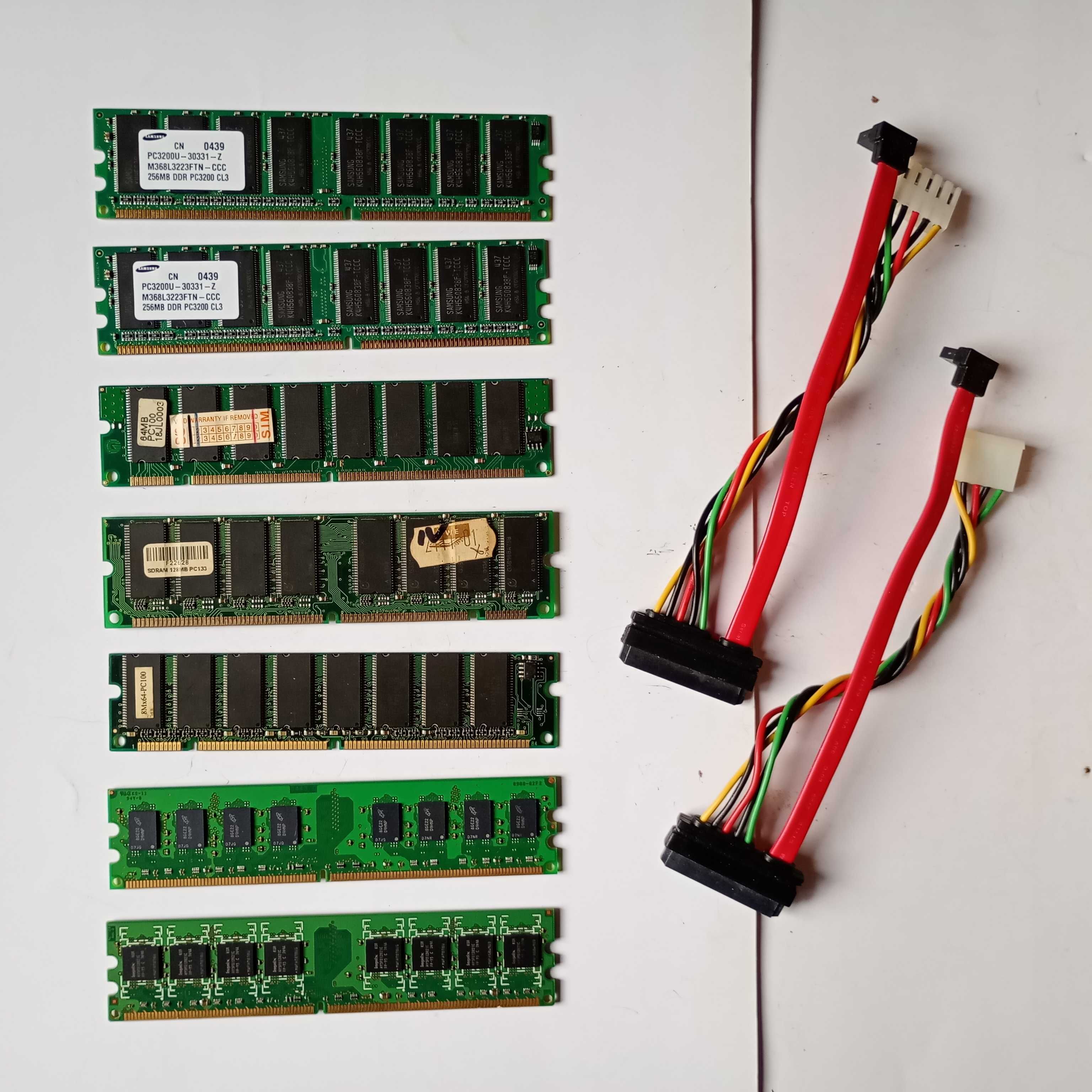 Pamięć RAM Samsung  i inne GST 128 MB PC-133, 64 MB PC100