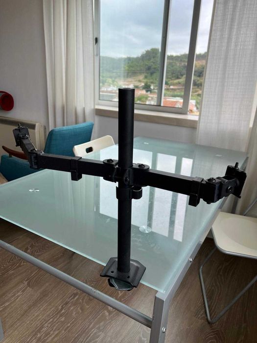 Braços para 2 monitores