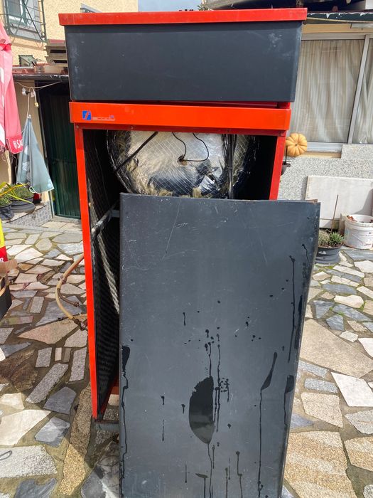 Cadeira a gasóleo usada facody