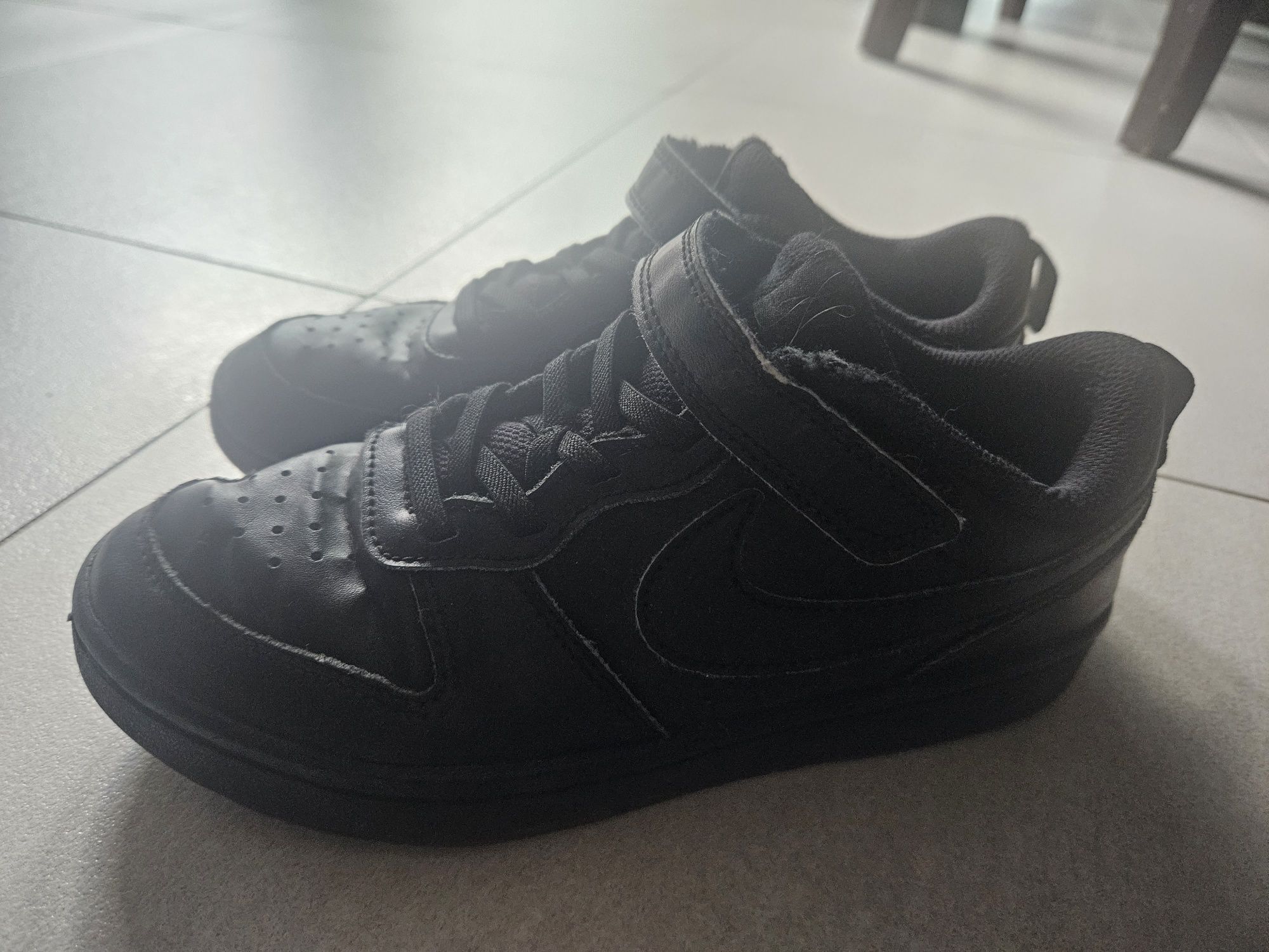 Nike r 34 21,5cm czarne rzep elastyczne sznurówki adidasy