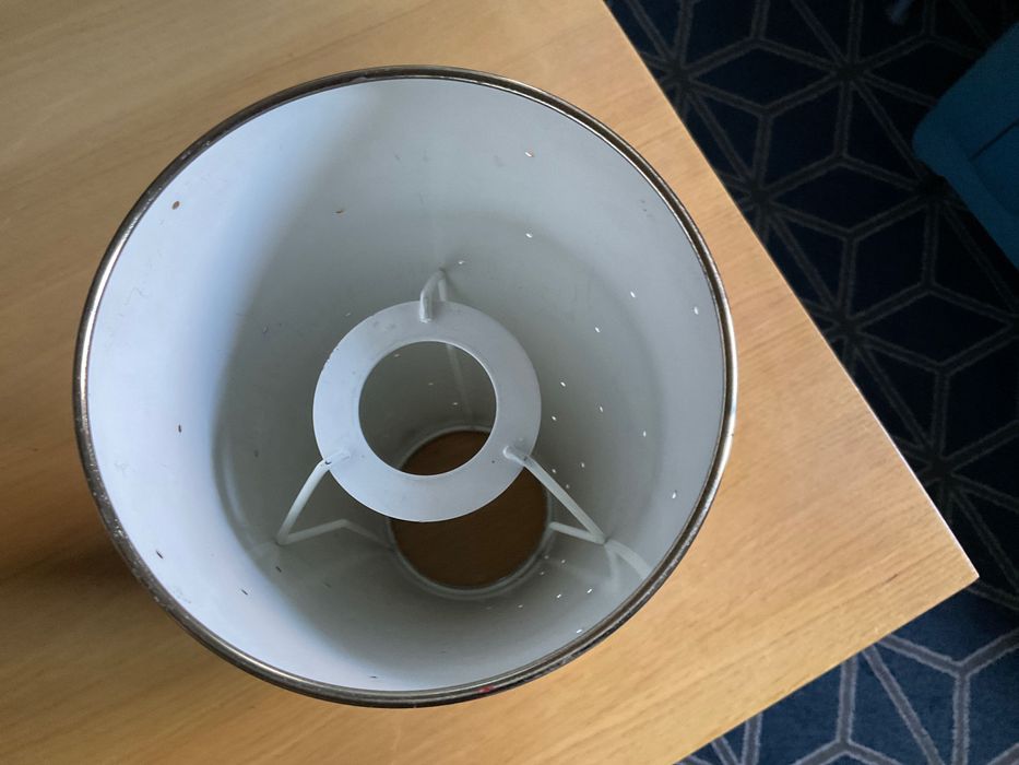 Metalowy abażur do lampki IKEA