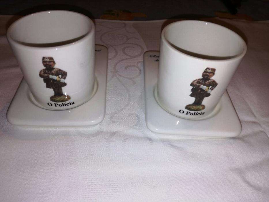 2 Taças de café réplica Bordalo Pinheiro - o Polícia