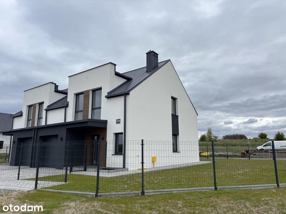 125m2 , 5 pokoi , duży ogród blisko plaży widok na zatokę .