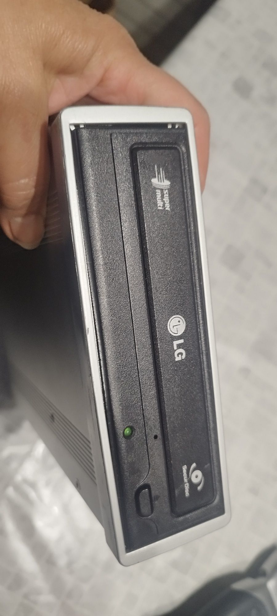 Zewnętrzny napęd DVD/CD-RW LG Super Multi USB 2.0