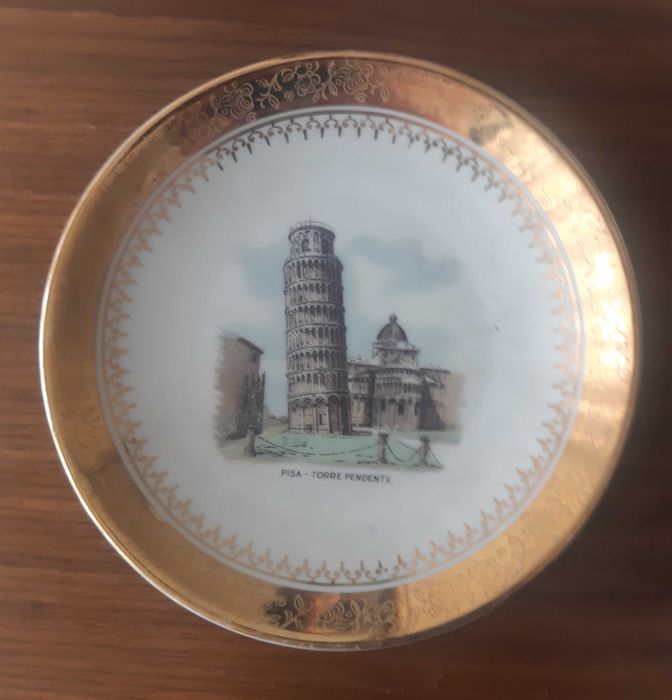 Magníficos Pratinhos em Porcelana Francesa (Paul Pastaud e outros)