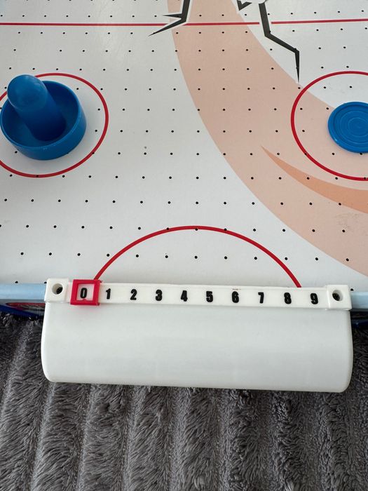 Настольный аэрохоккей