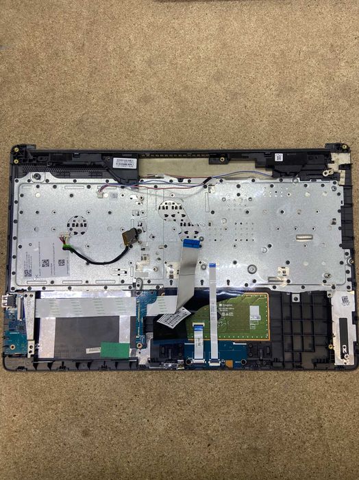 Ноутбук HP 250 G7 Розборка - шлейф матриці, динаміки