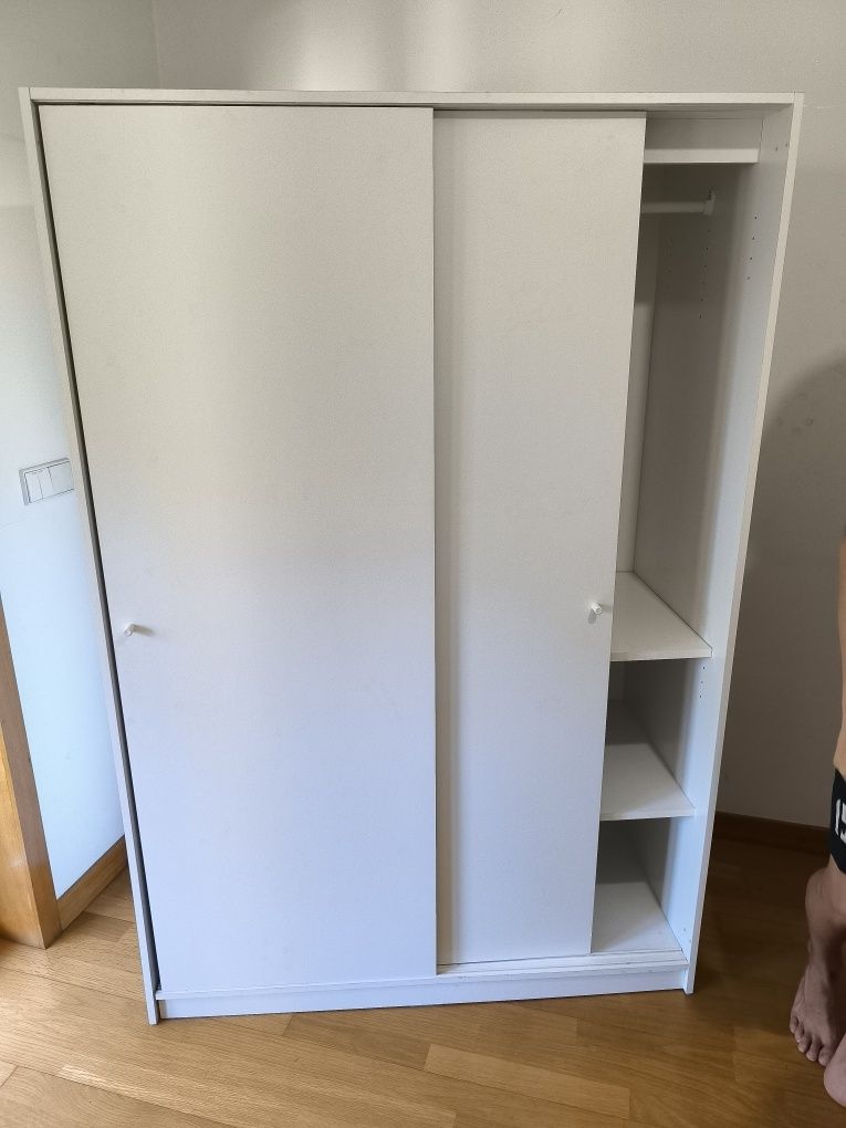 KLEPPSTADRoupeiro c/portas deslizantes, branco, 117x176 cm
Roupeiro c/