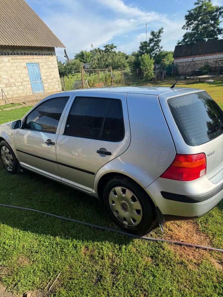 Volkswagen Golf 4