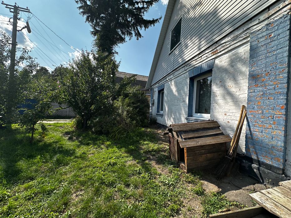 Окремий будинок/ Гребінки