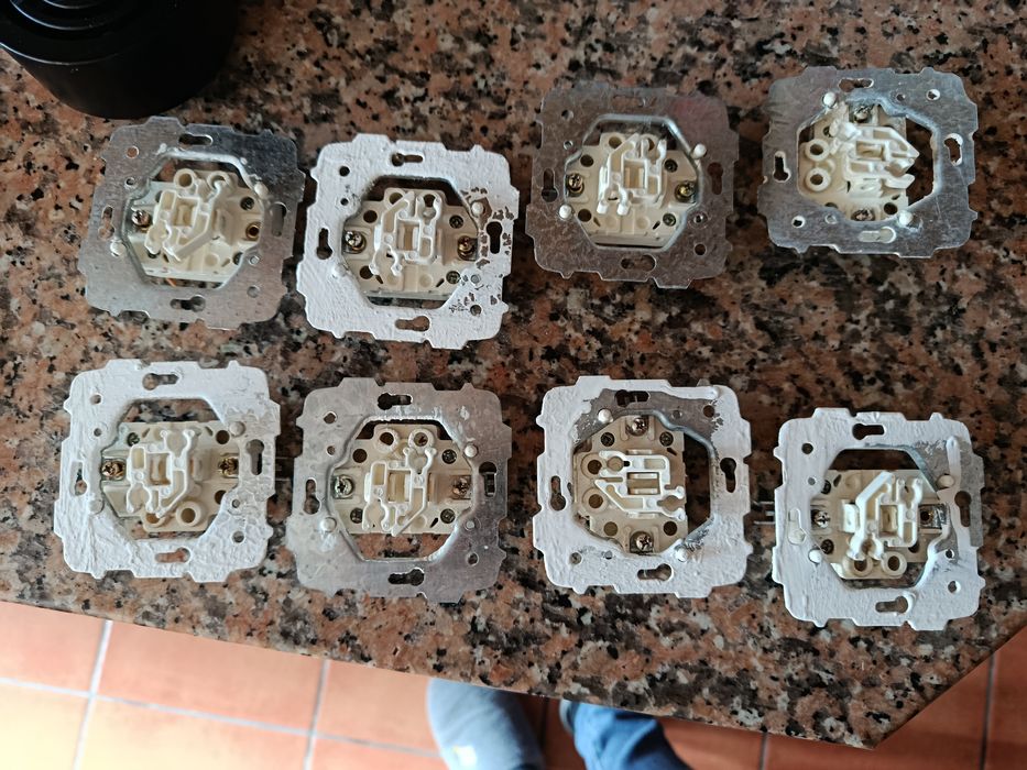 Tomadas espelhos interruptores