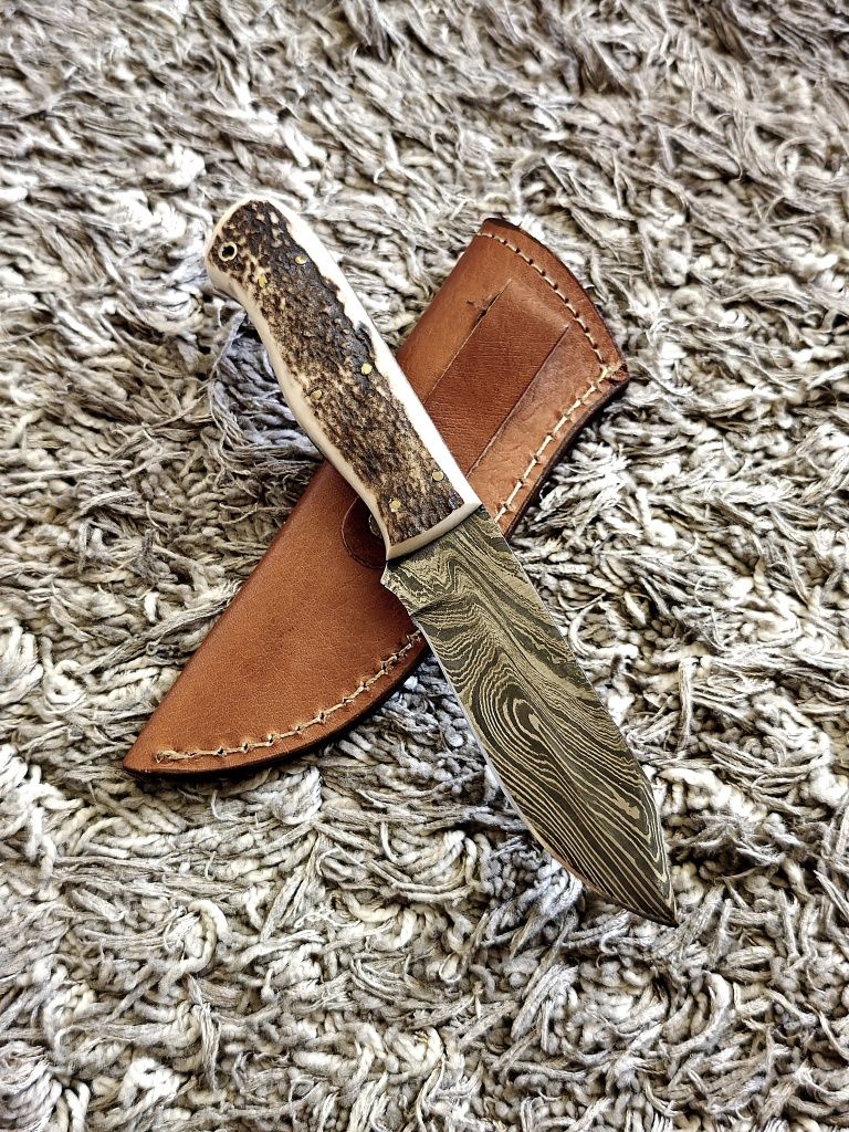 Nóż Myśliwski Damast 7/Róg/Custom