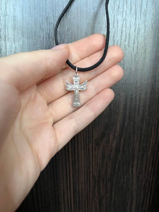 Недорогі срібні хрестики