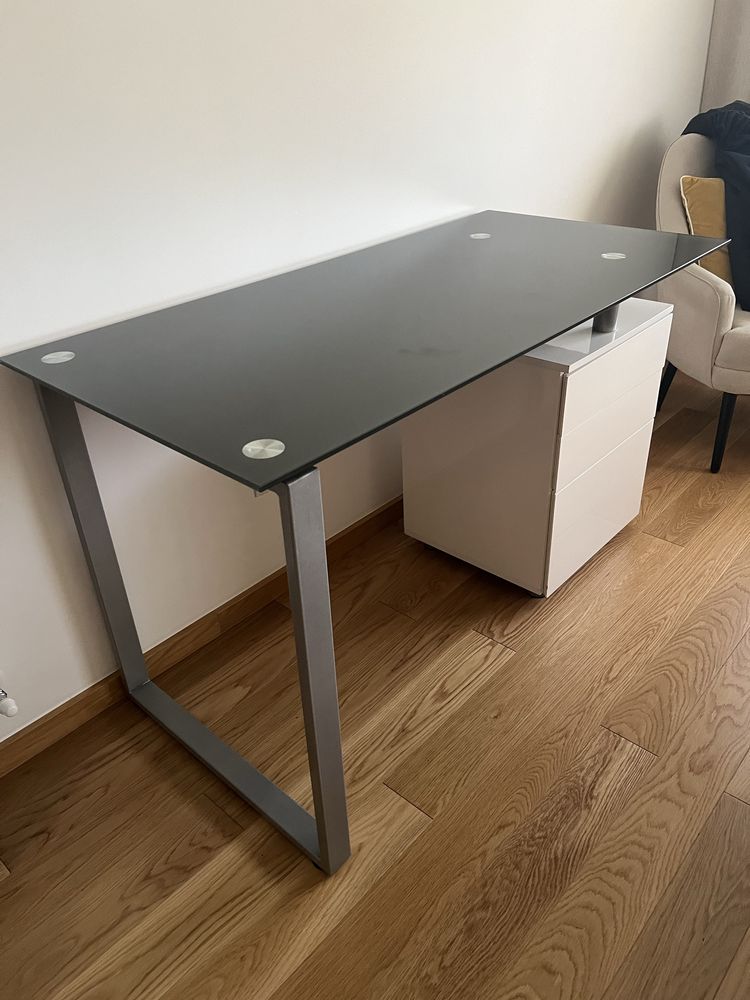 Secretaria de escritorio + cadeira
