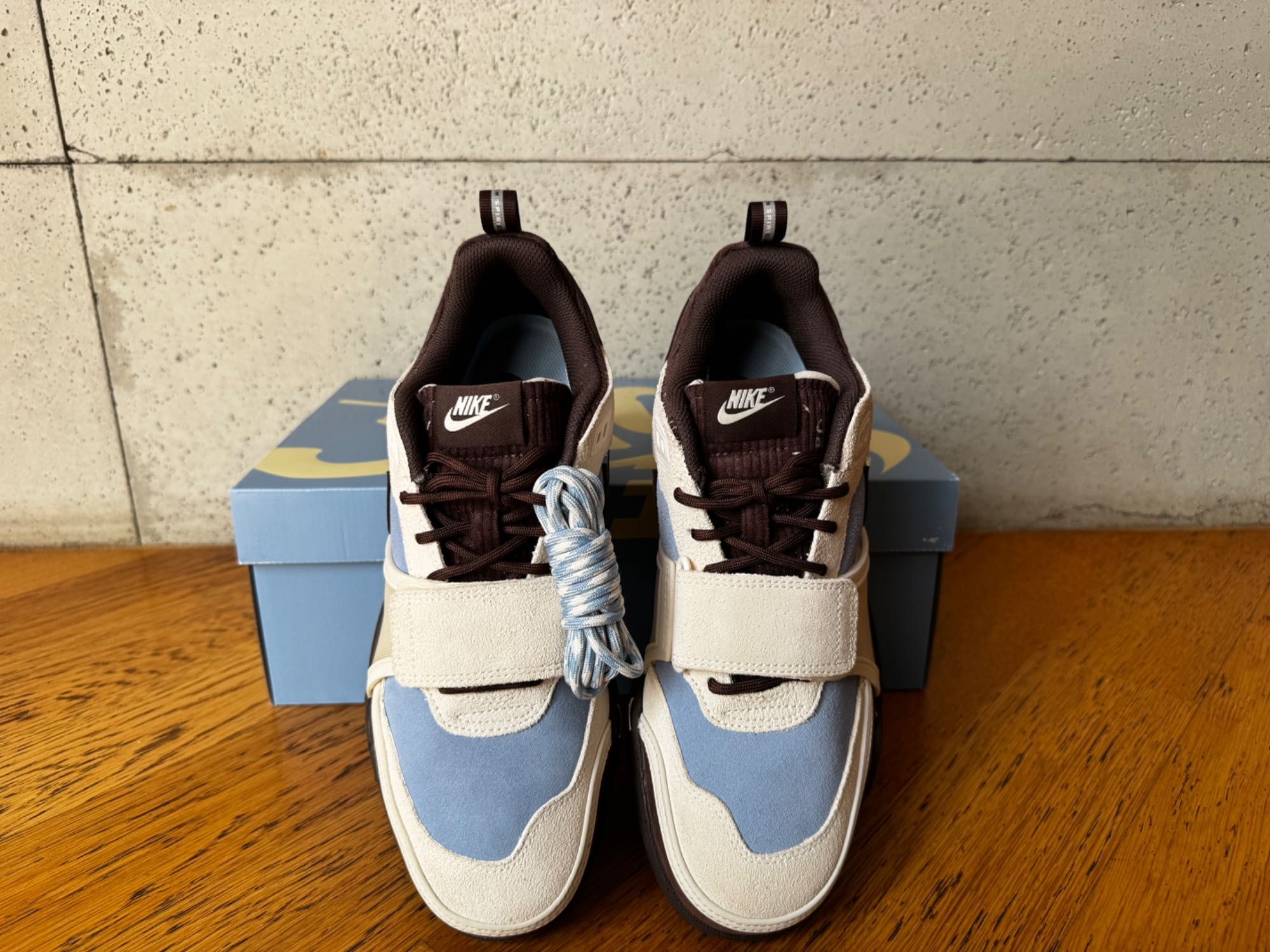 NIKE zoom field Jaxx TRAVIS SCOTT leche blue