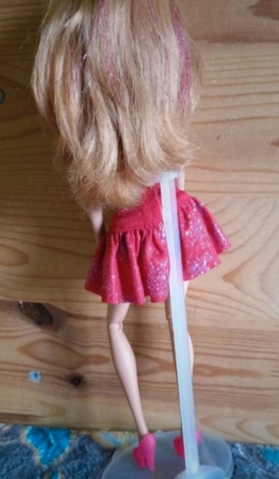 Lalka Barbie/ Summer "Fashionistas" / 2012