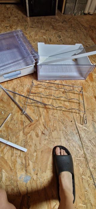 Półki z lodówki Beko