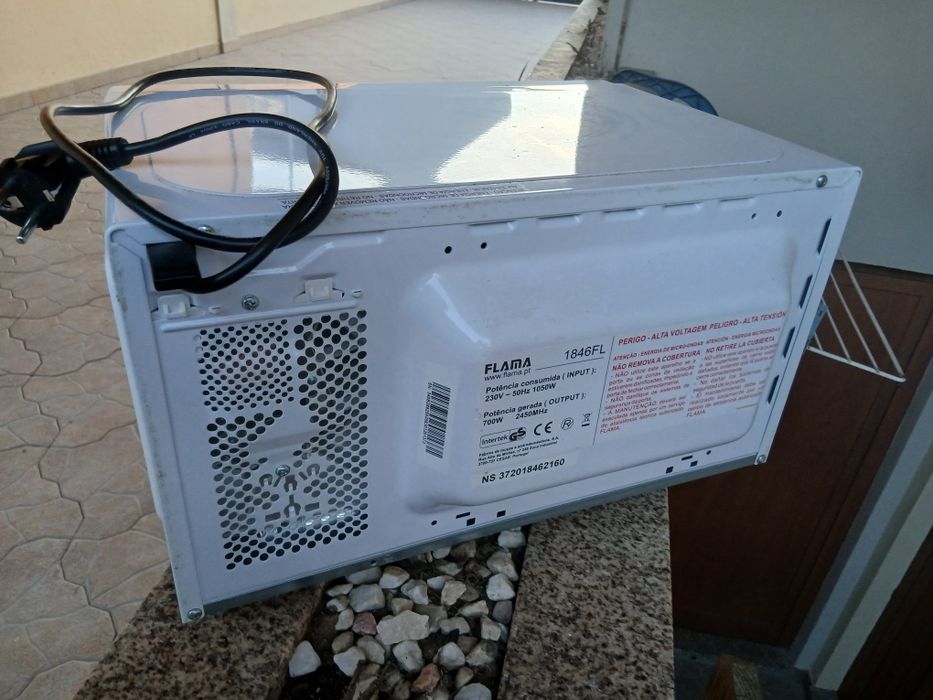 Micro-ondas Flama