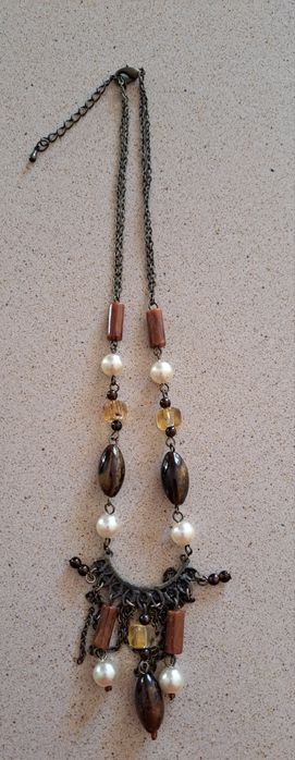 Colares = 4 unidades