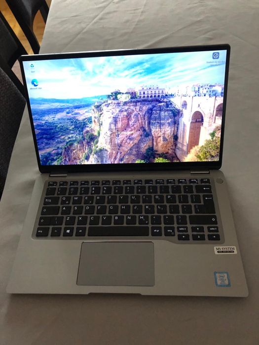 Laptop dotykowy Dell