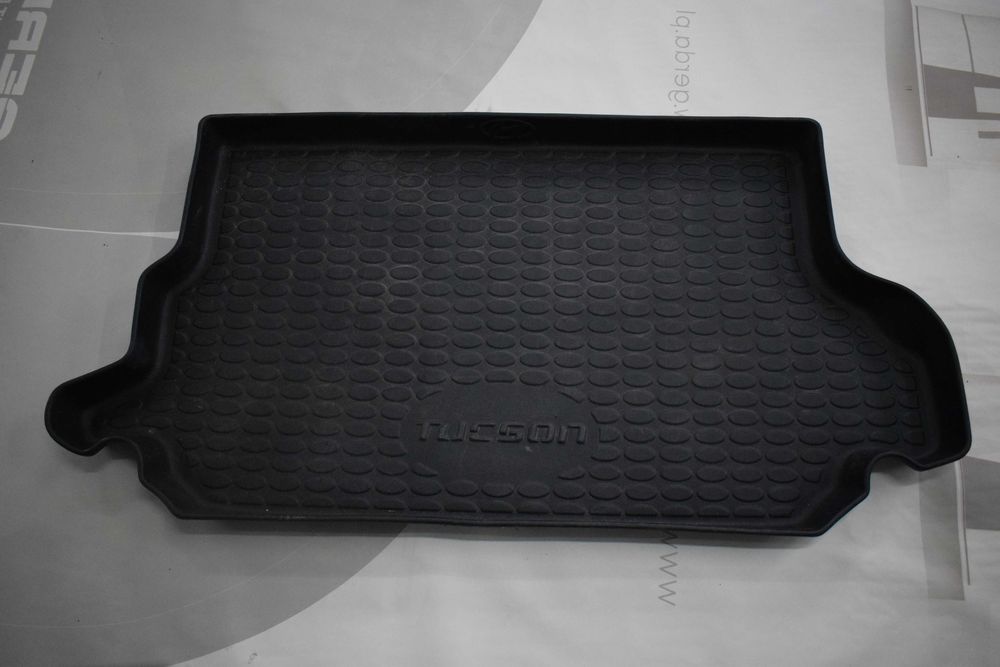 wykładzina mata gumowa bagażnika HYUNDAI TUCSON I 08r.