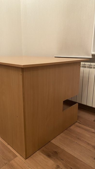 Стол письменный, парта, стол компьютерный