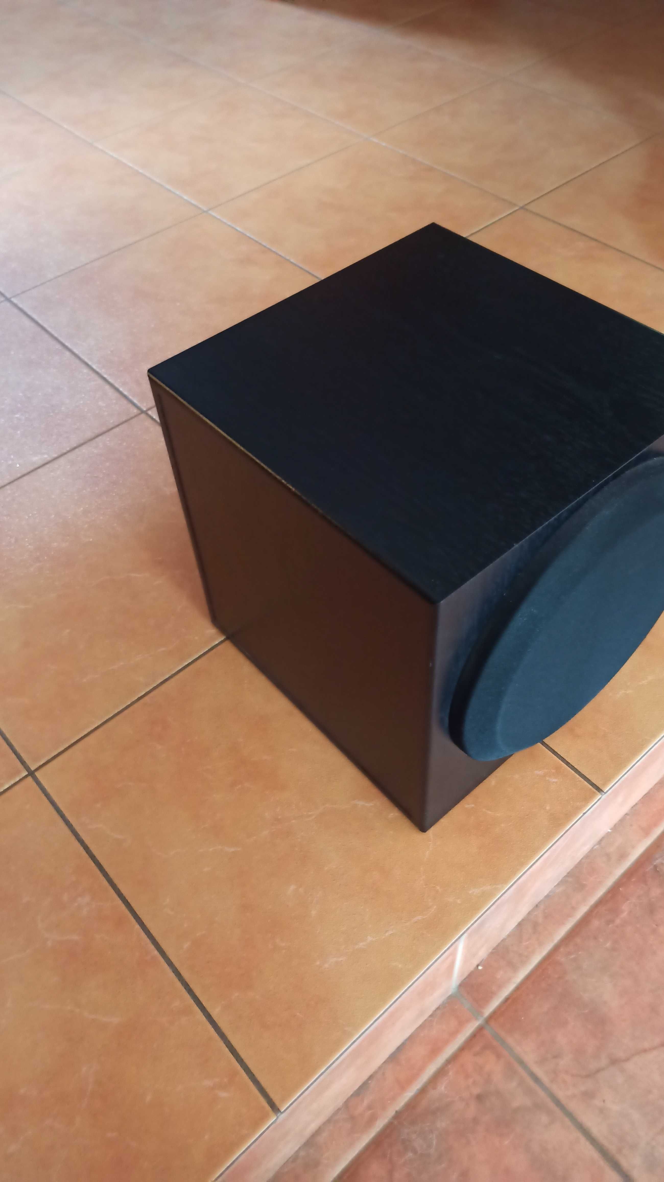 Subwoofer Aktywny YAMAHA YST-SW012 w idealnym stanie wizualnym i techn