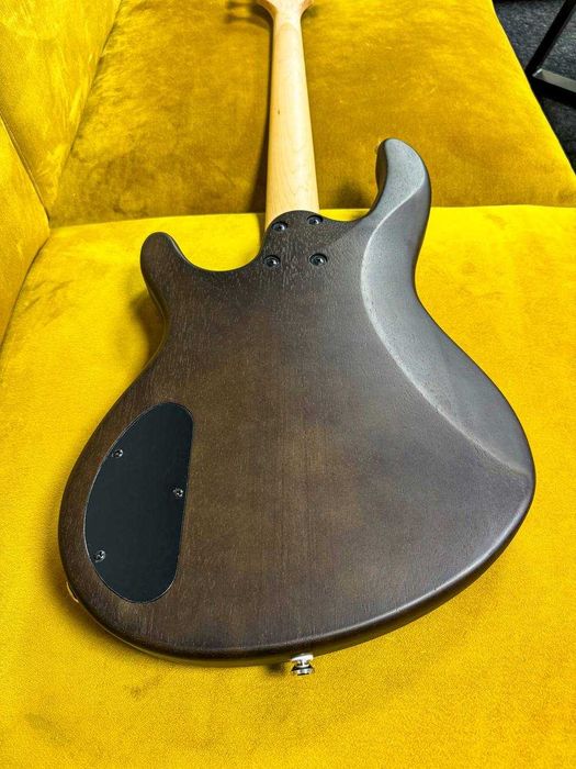 НОВА бас-гітара CORT Action Junior (Open Pore Walnut)