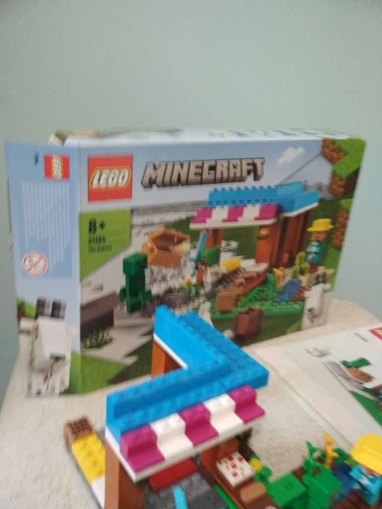 LEGO Minecraft piekarnia 21184