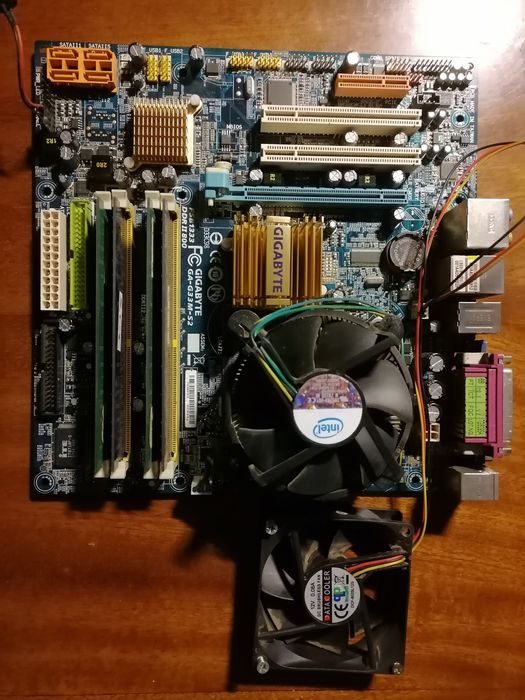 Продам материнка.блок питания.корпус