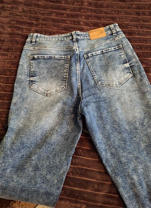 Джинси мом синього кольору