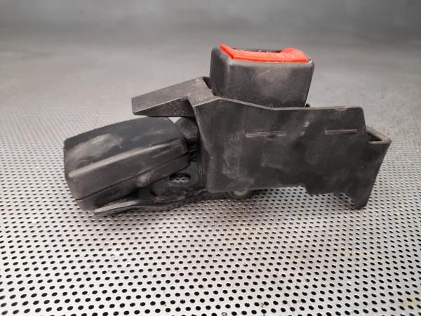 Encaixe de cinto trás esquerdo RENAULT Clio III (BR0/1, CR0/1)
