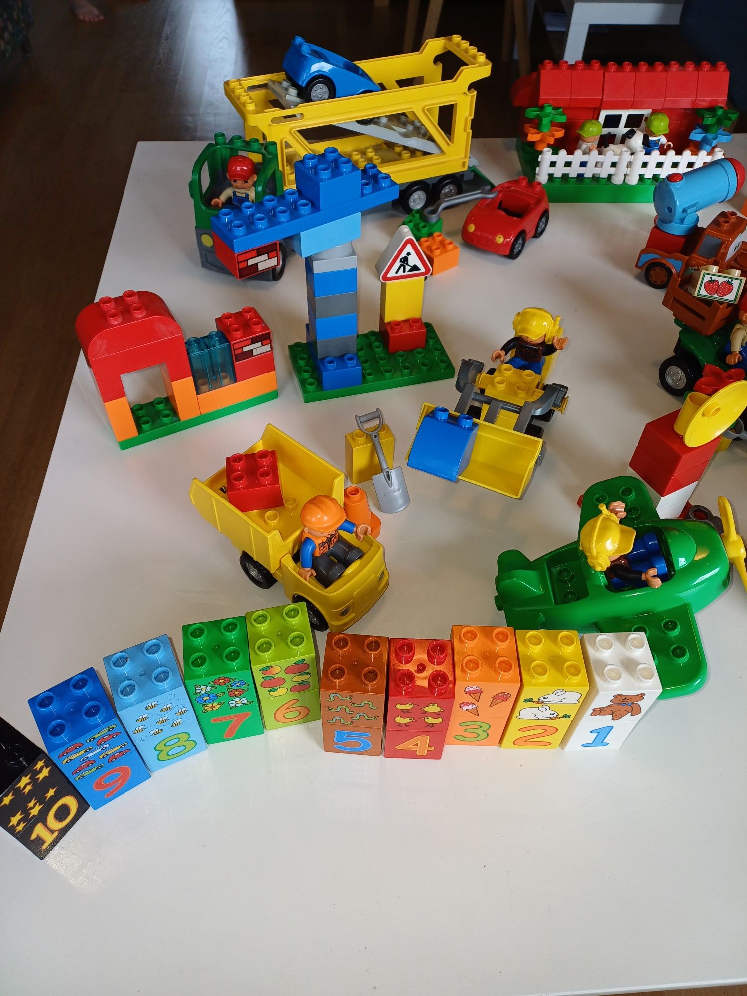 Lego Duplo wiele zestawów i klocków