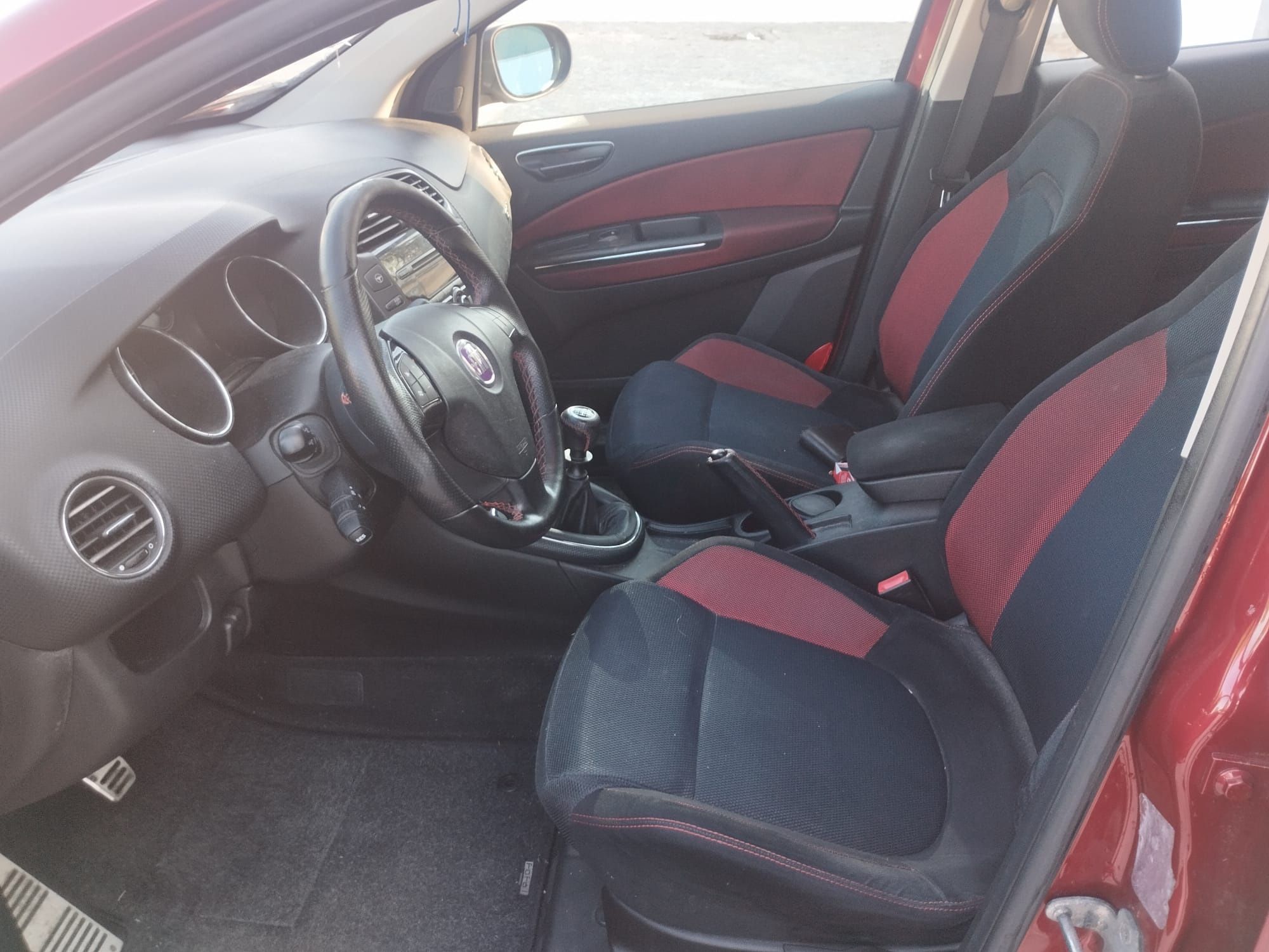 Fiat bravo sport 130 mil reais