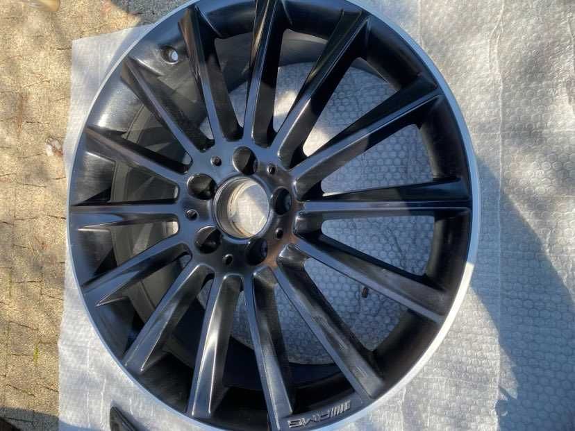 Mercedes C-Klasa W205 Pojedyńcza Felga 19