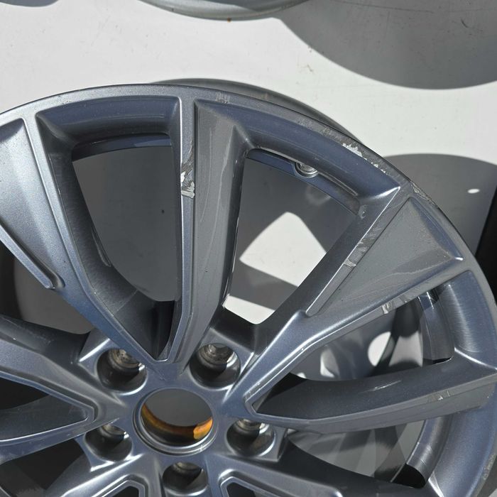 Alufelga VW MULTIVAN 7T0 T7 7,5J 18'' ET60 5x120 1 szt