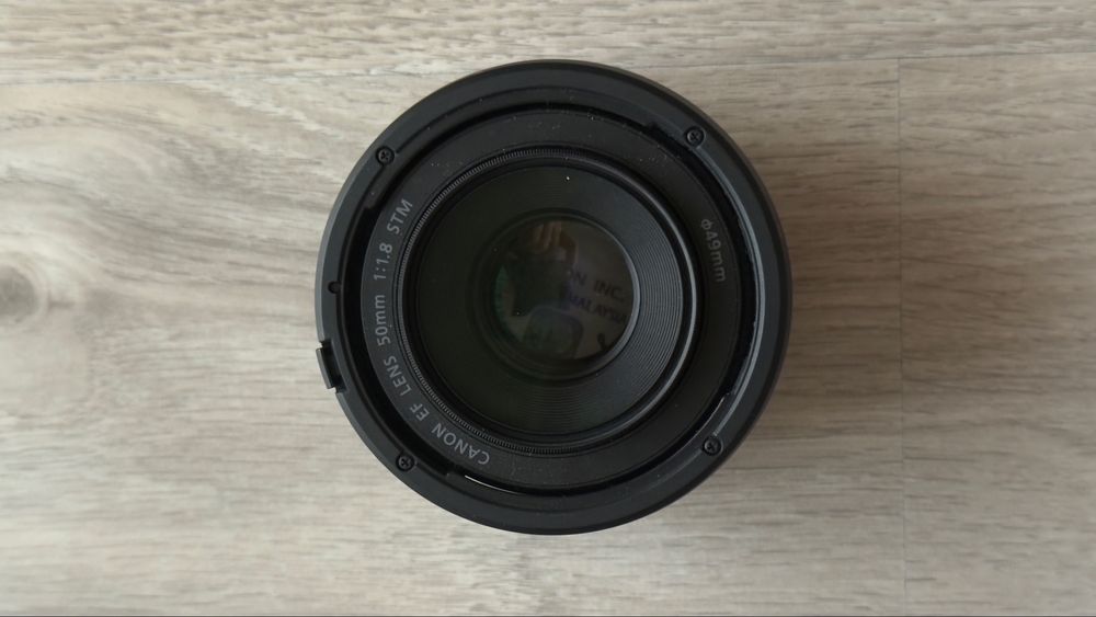 Canon EF 50mm f/1.8 STM